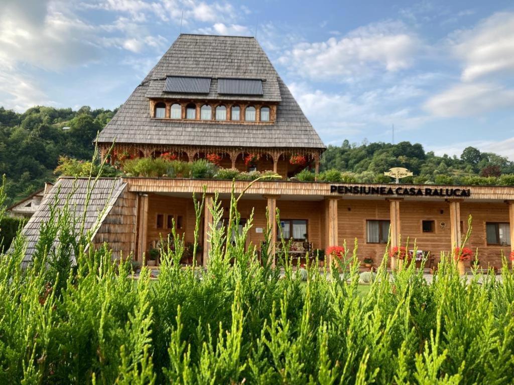 Готель Casa Ralucai Мойсей Екстер'єр фото