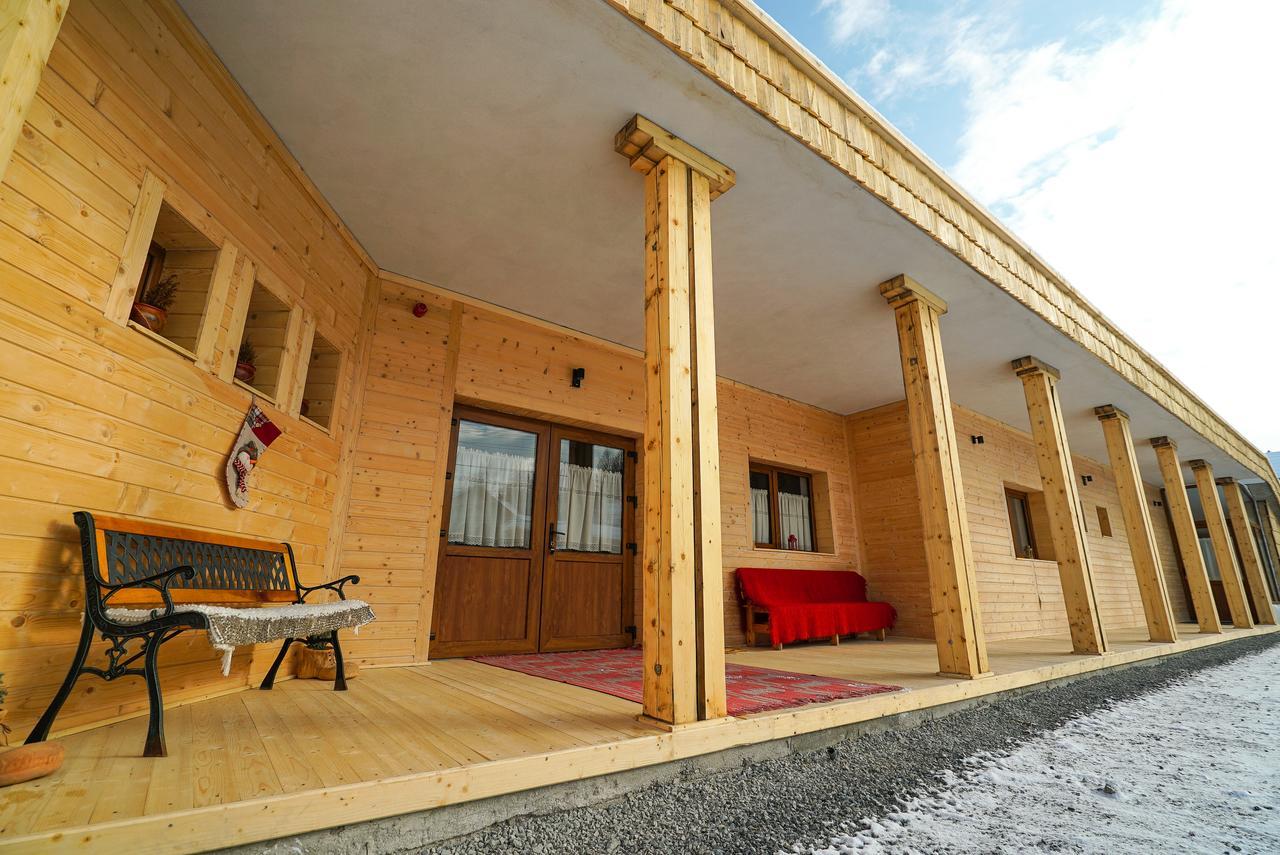 Готель Casa Ralucai Мойсей Екстер'єр фото